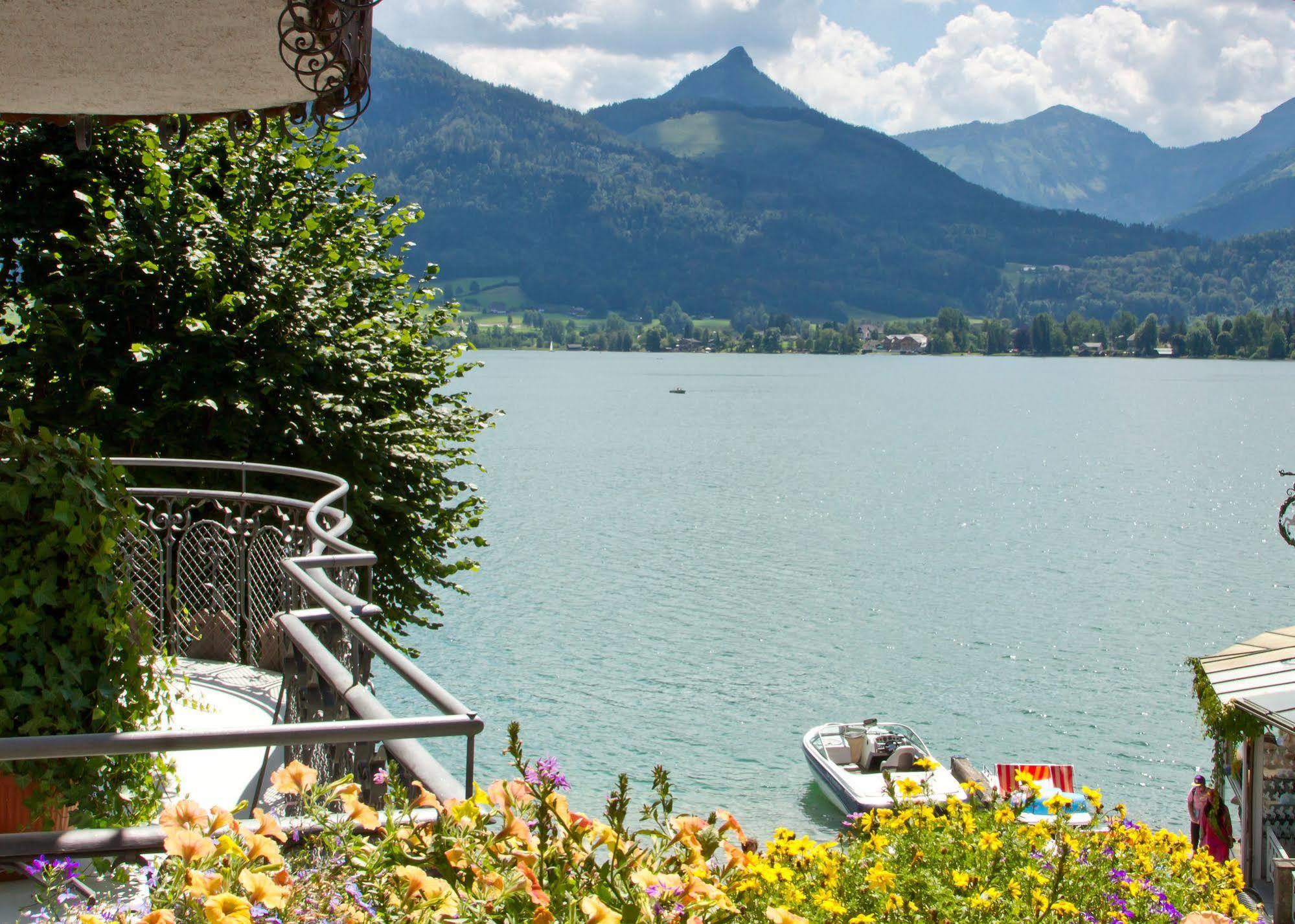 Hotel Weisser Hirsch Sankt Wolfgang im Salzkammergut Exterior photo